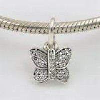 PG-61 Pingente Borboleta Feliz Em Prata 925 E Zircônias PG-61 Pingente Borboleta Feliz Em Prata 925 E Zircônias